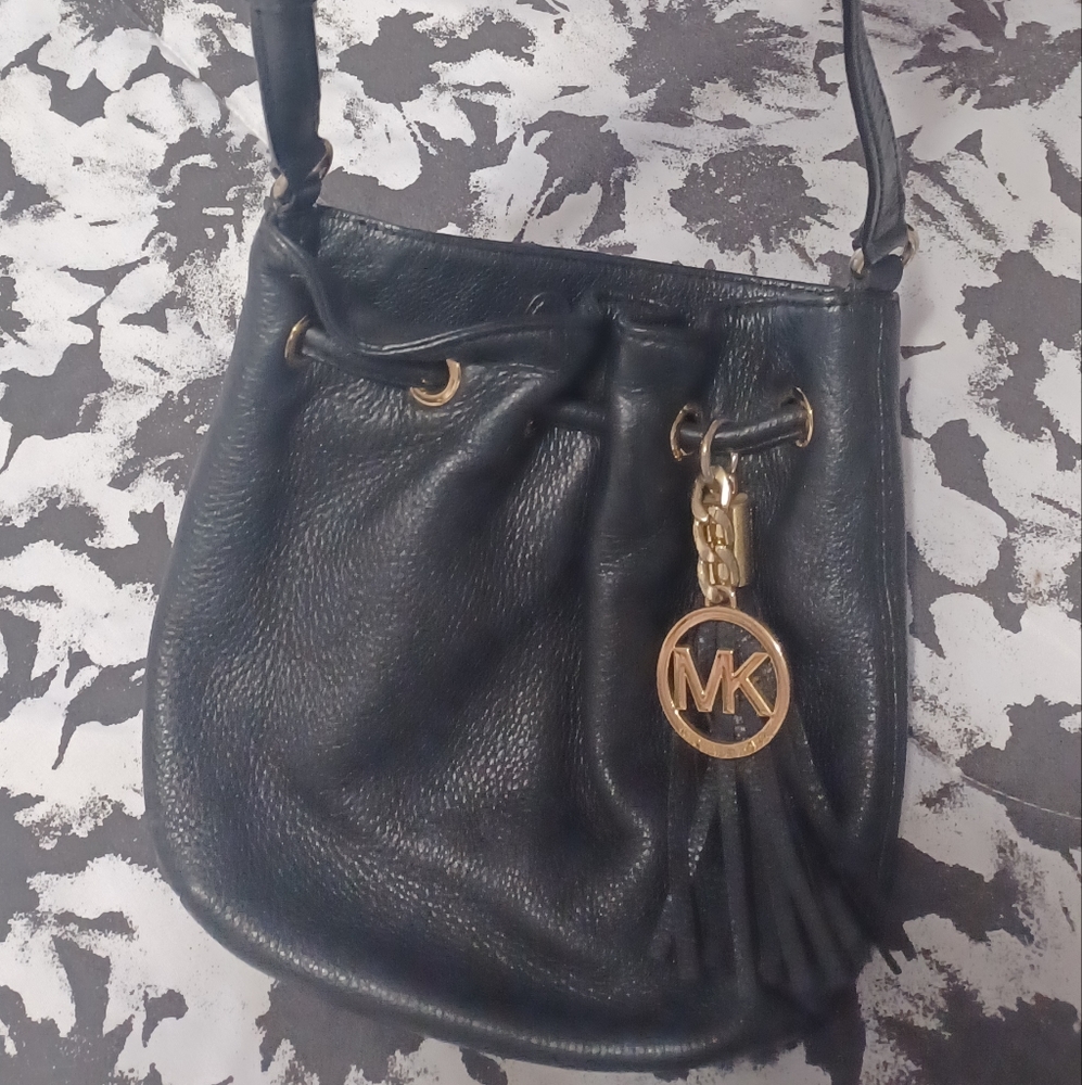 Crossbody purse